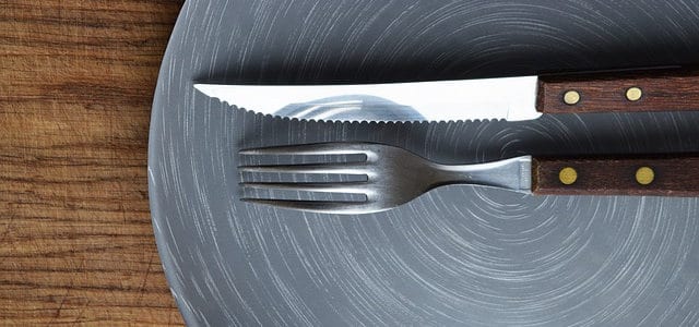 Plate and silverware - Healthy Hildegard