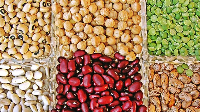 Chickpeas are legumes