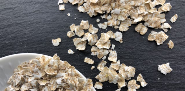 rolled spelt flakes